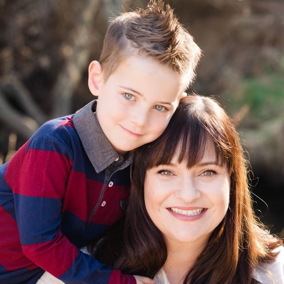 Meet your Posher, Deanna - Picture 1 of 1